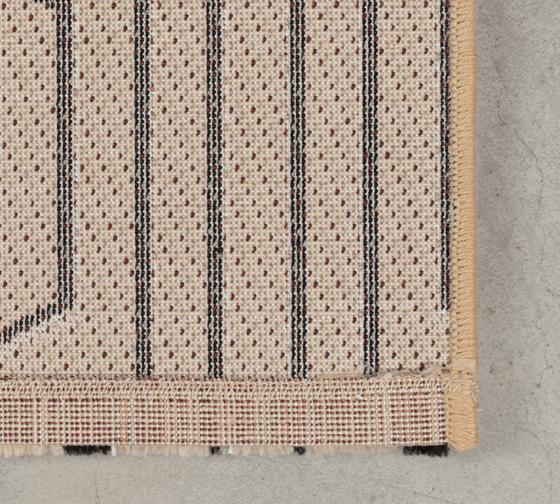 Dywan SWINGING LINES beżowy Bold Monkey    Eye on Design