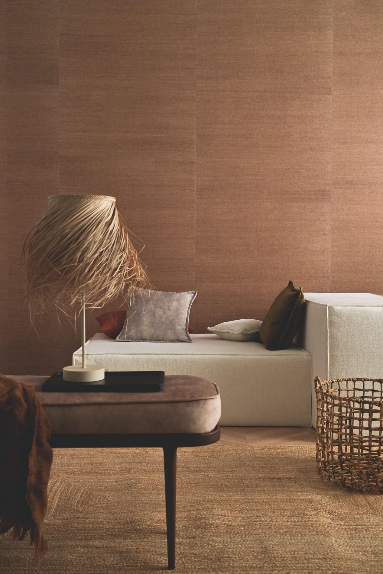Natural structural wallpaper made from plant fibers DESERTI - NOISETTE walnut brown