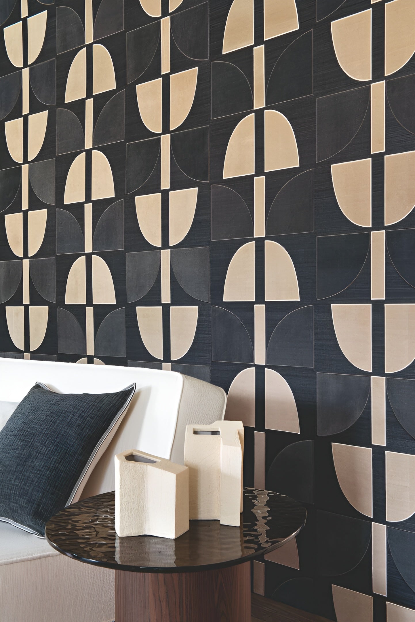 Plant fiber wallpaper with geometric pattern HIKARI - NOIR TAUPE black with bronze and navy