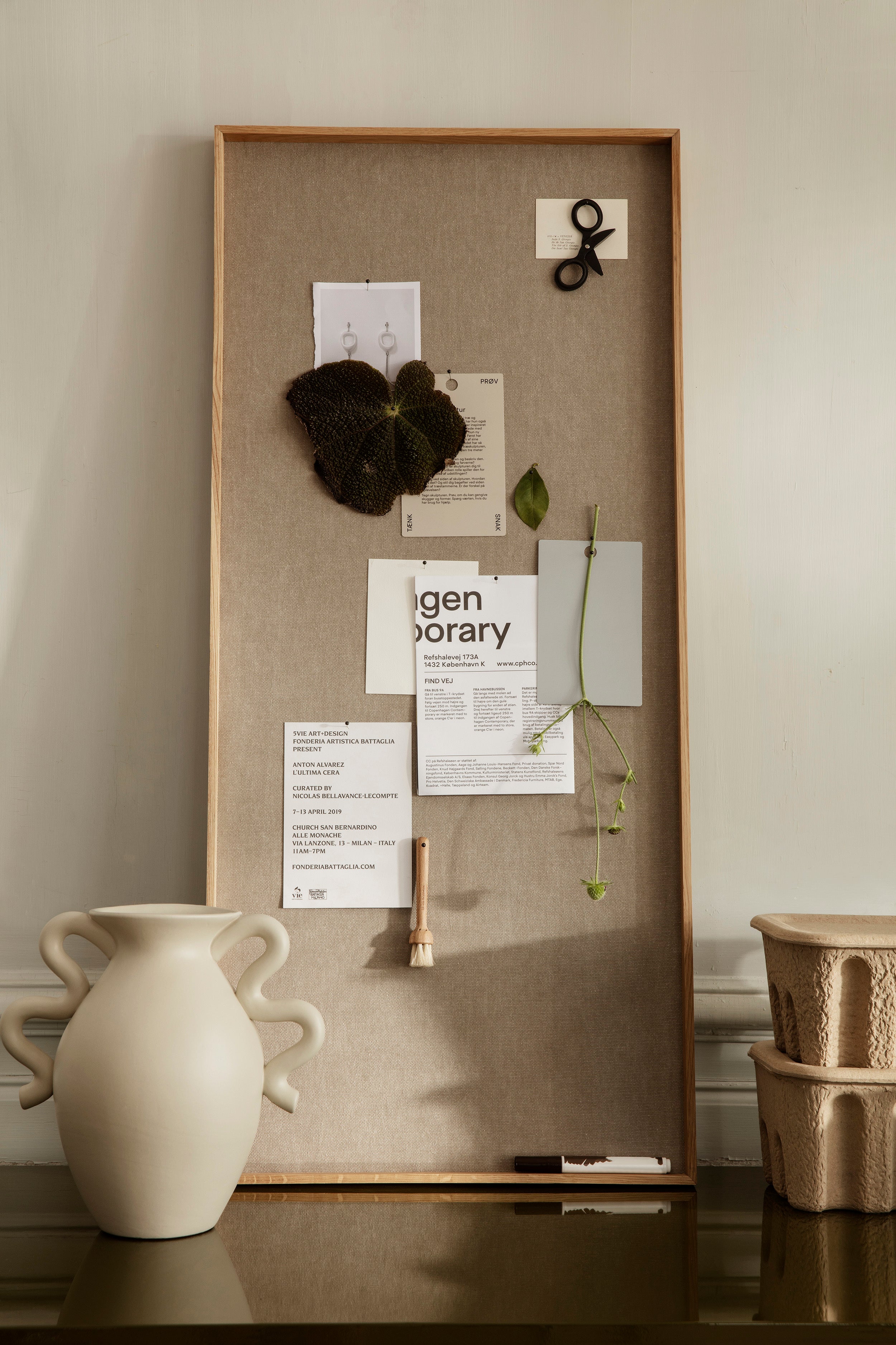 Tablica korkowa SCENERY PINBOARD NARROW drewno dębowe