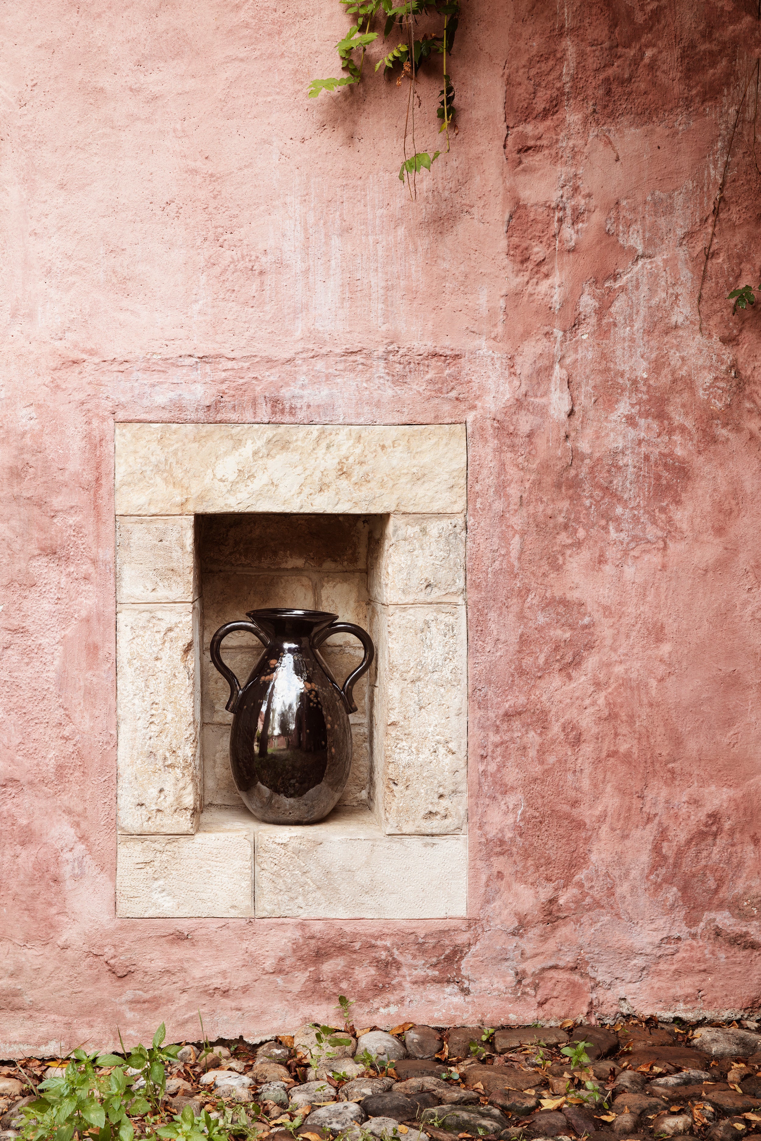 VERSO Bodenvase schwarz mit braun 