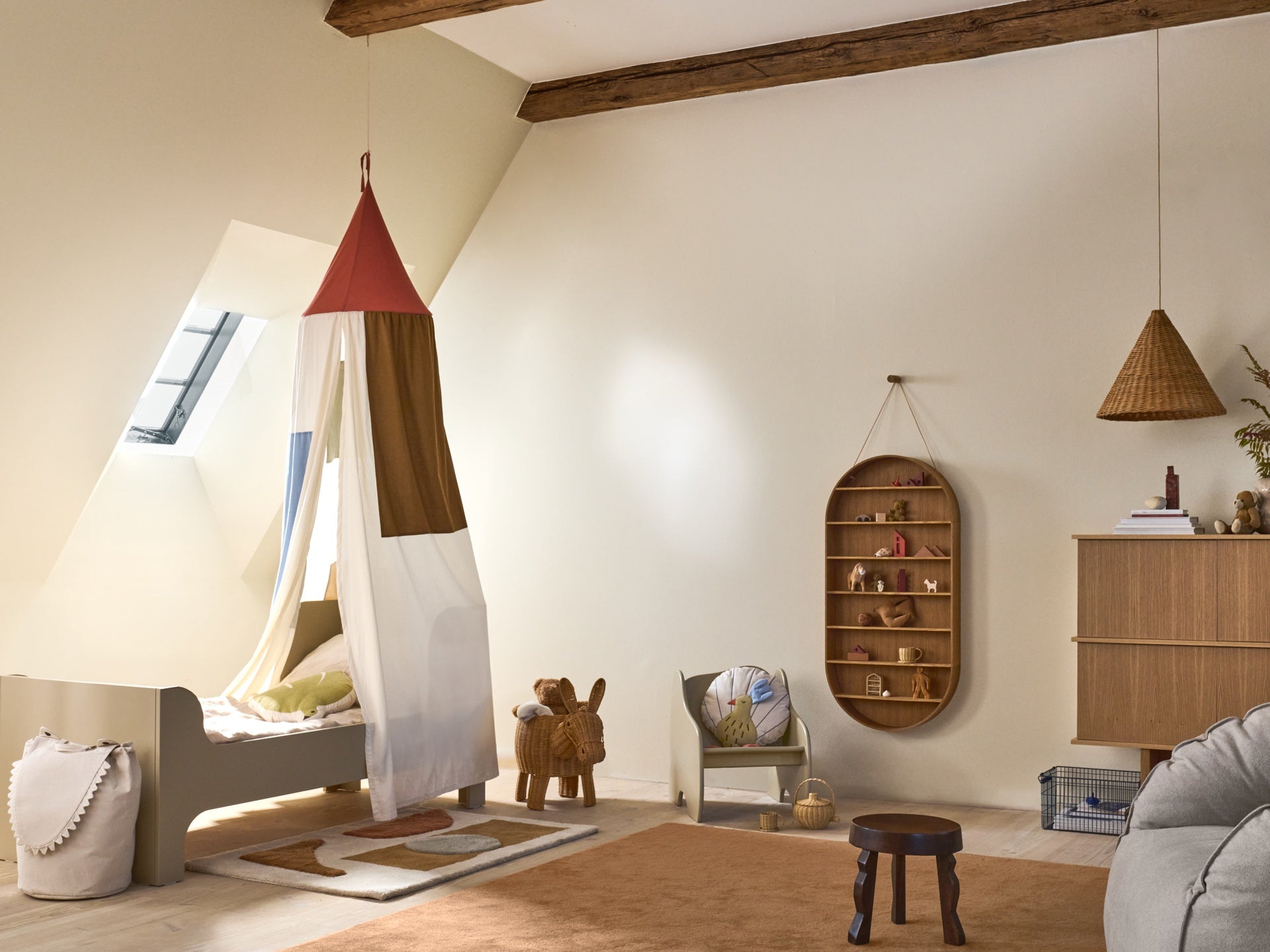 SILL JUNIOR children's bed beige