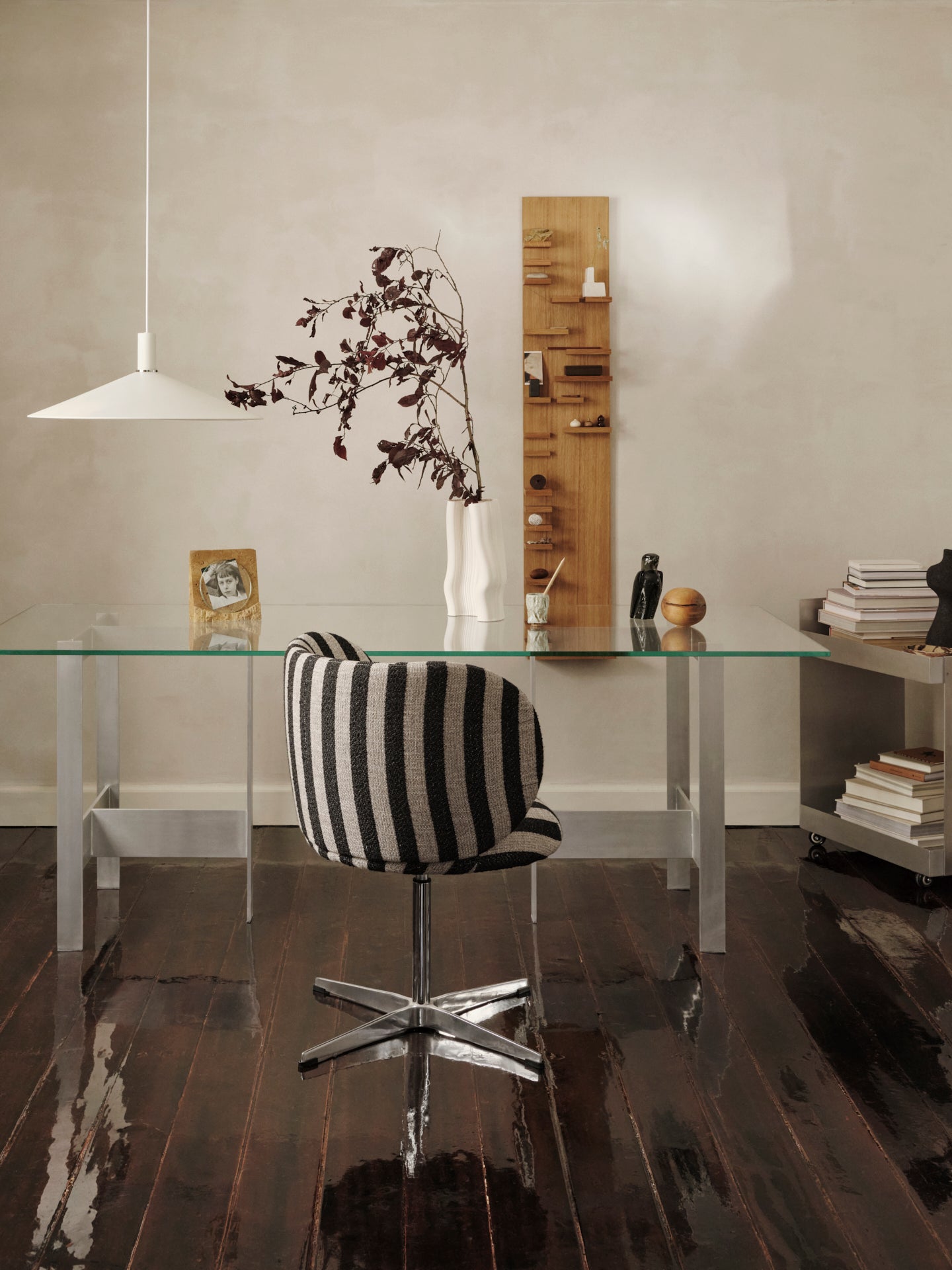 Draaistoel met armleuningen RICO Louisiana zwart-wit