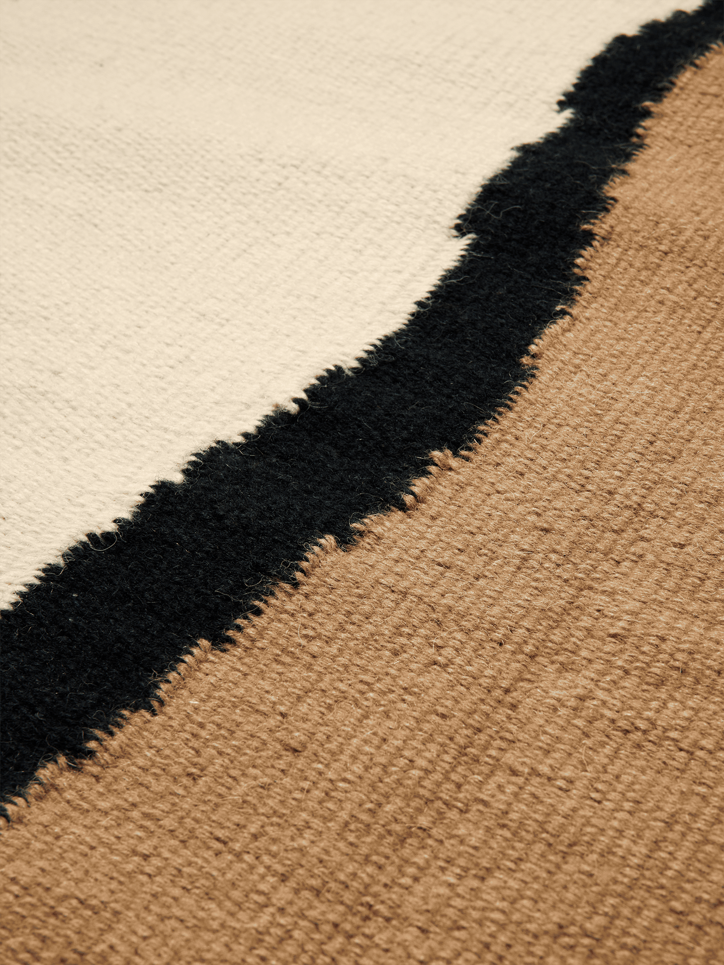 SOIL KELIM rug in broken white with sand