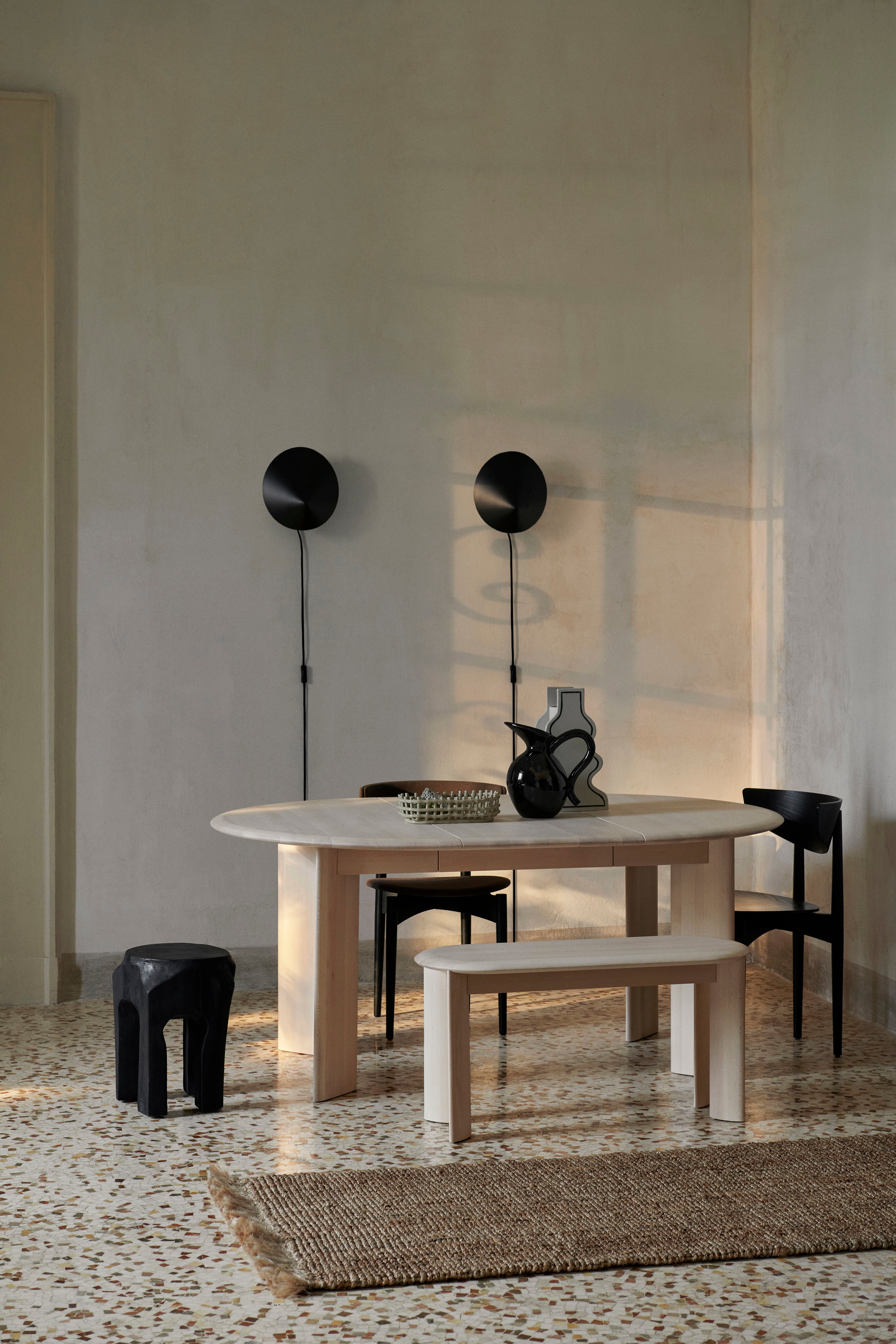 Ronde tafel BEVEL gebleekt beukenhout