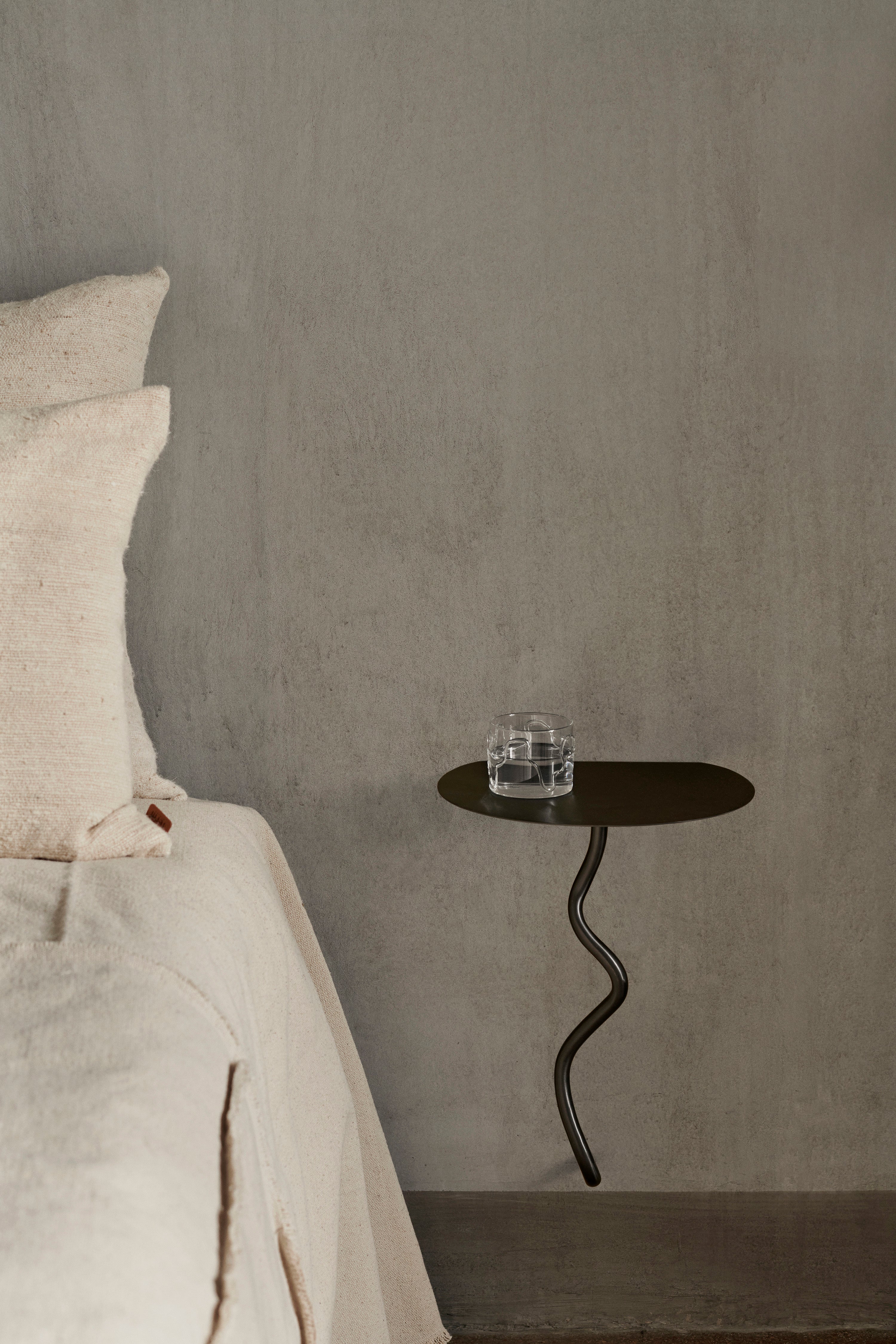 Wandtafel CURVATURE zwart messing