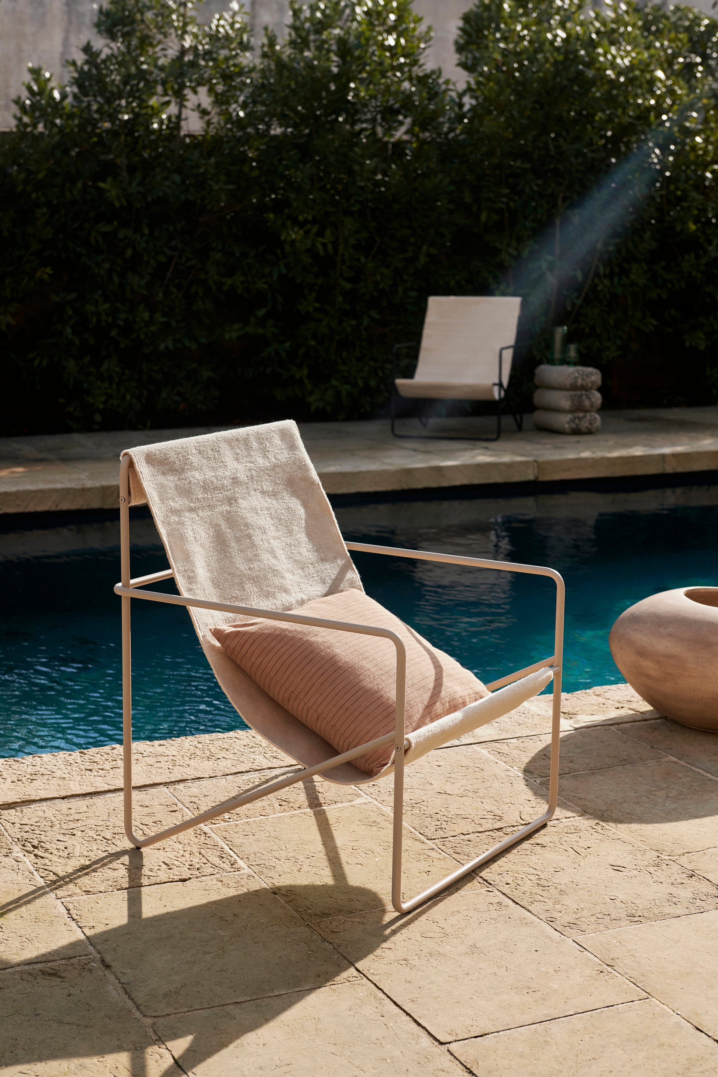 Tuinstoel DESERT crème-beige met beige basis