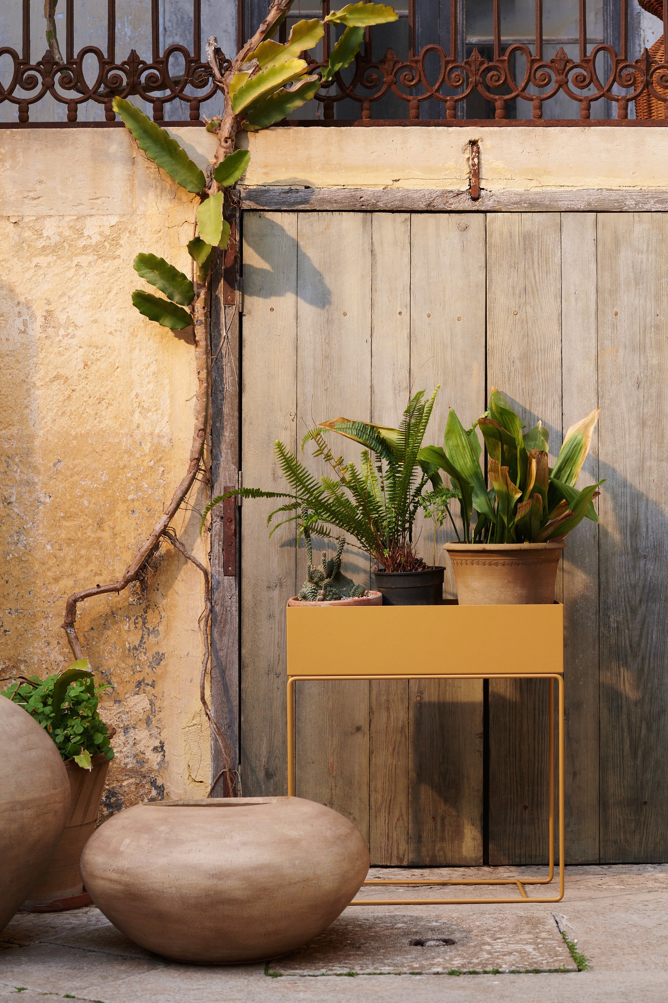 Plant Box straw console