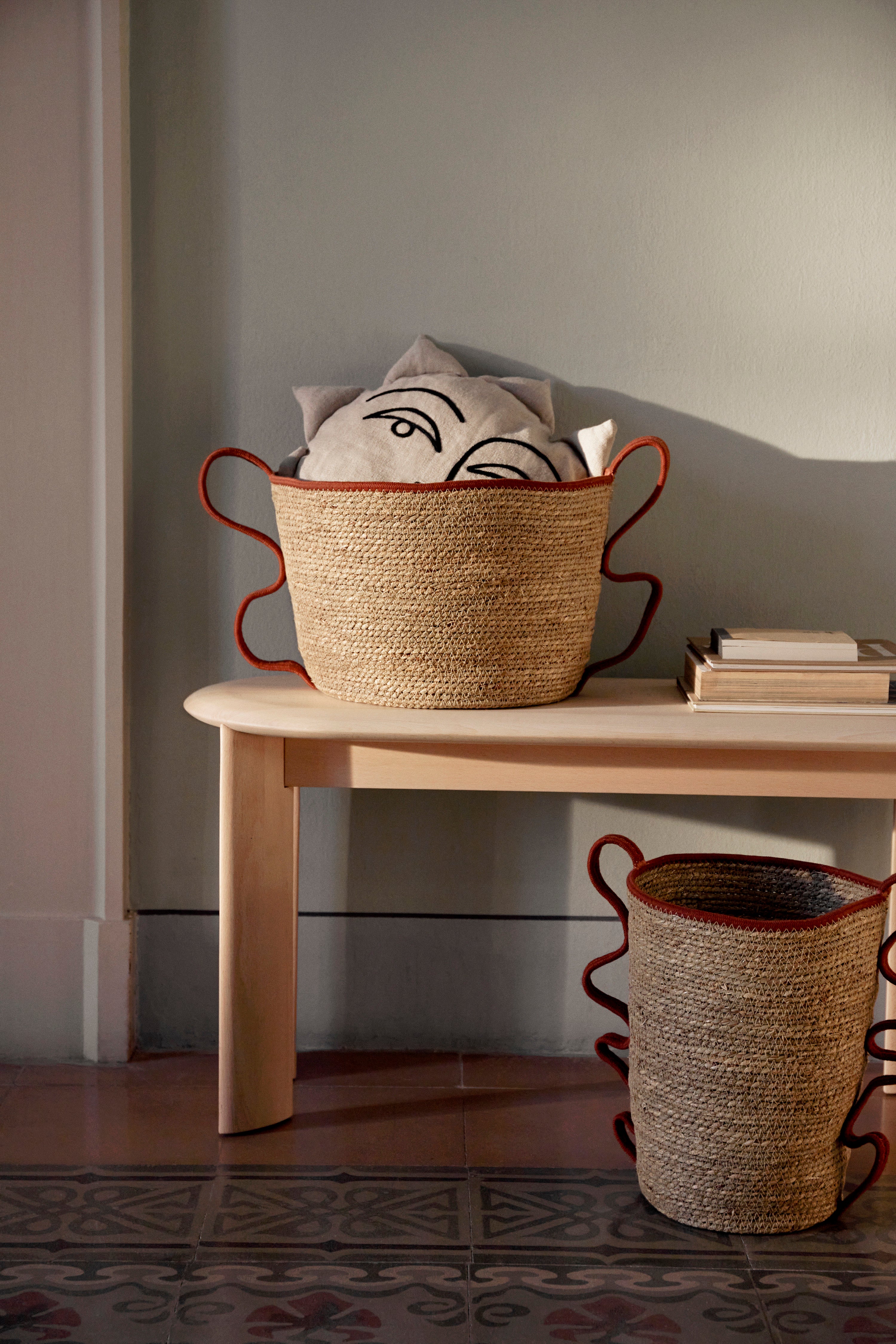 Ławka BEVEL bielony dąb, marka ferm LIVING