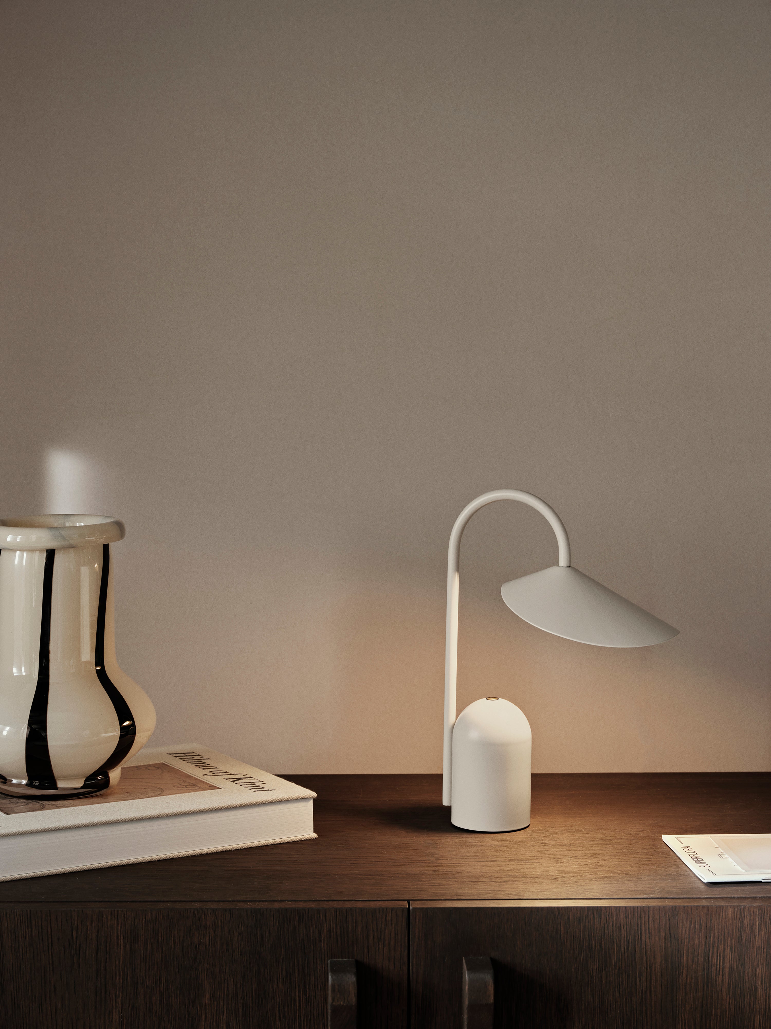 ARUM portable lamp white
