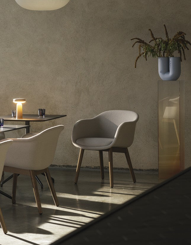FIBER CONFERENCE Chair customized with wooden base
