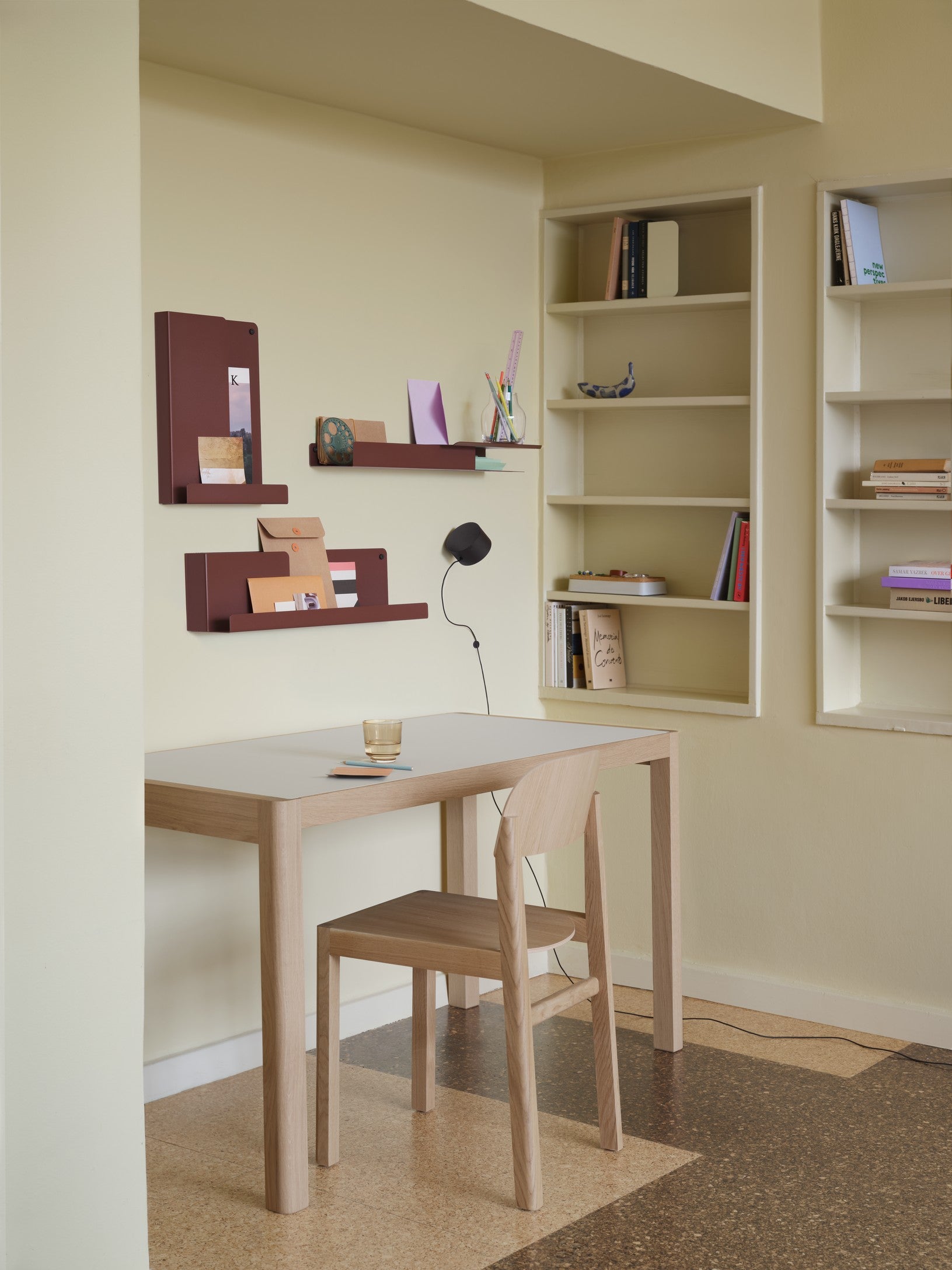 WORKSHOP Chair in Veneer and Oak Wood