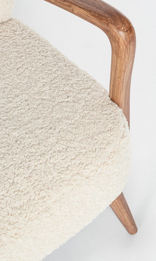 Witte MORITZ fauteuil met een basis van vurenhout