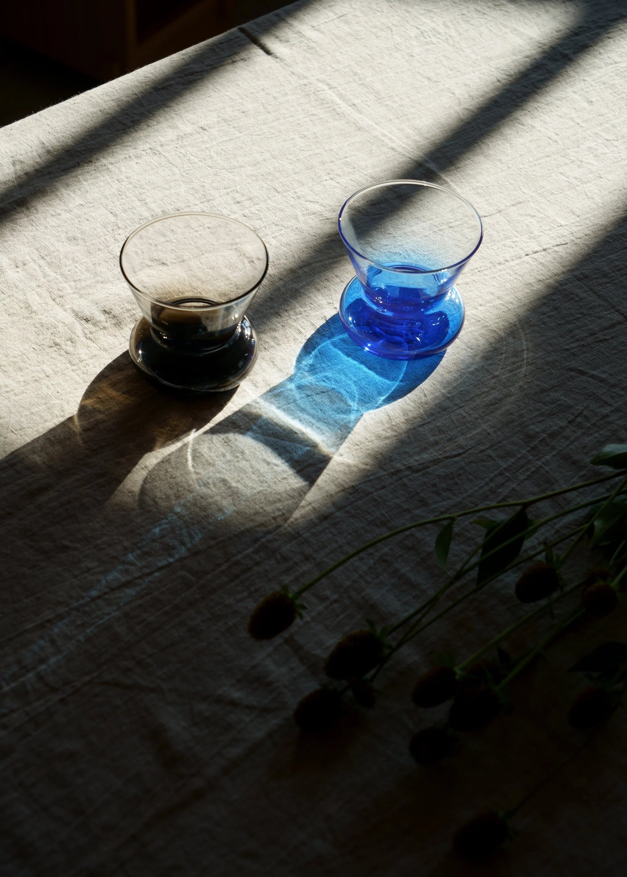 ORIO Glas aus blauem geblasenem Glas