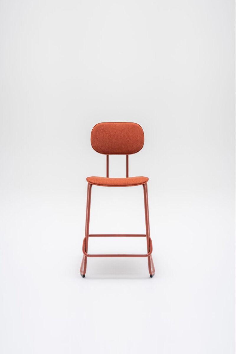 Hoker tapicerowany NEW SCHOOL MDD    Eye on Design