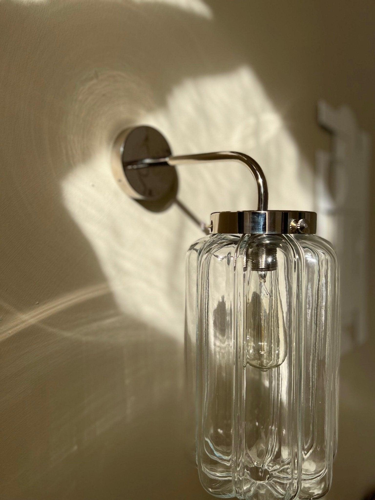 Kinkiet DECO nikiel Embassy Interiors    Eye on Design