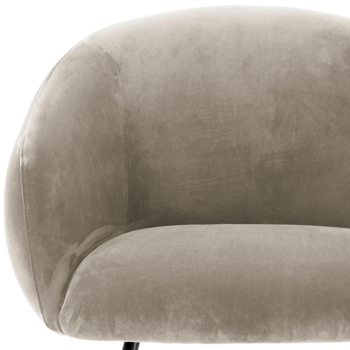 Krzesło aksamitne ELBURY beżowy Eichholtz    Eye on Design