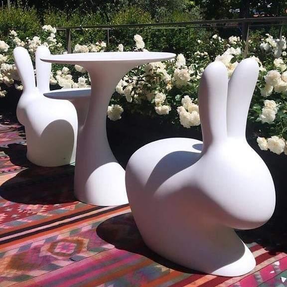 Krzesło RABBIT czerwony Qeeboo    Eye on Design