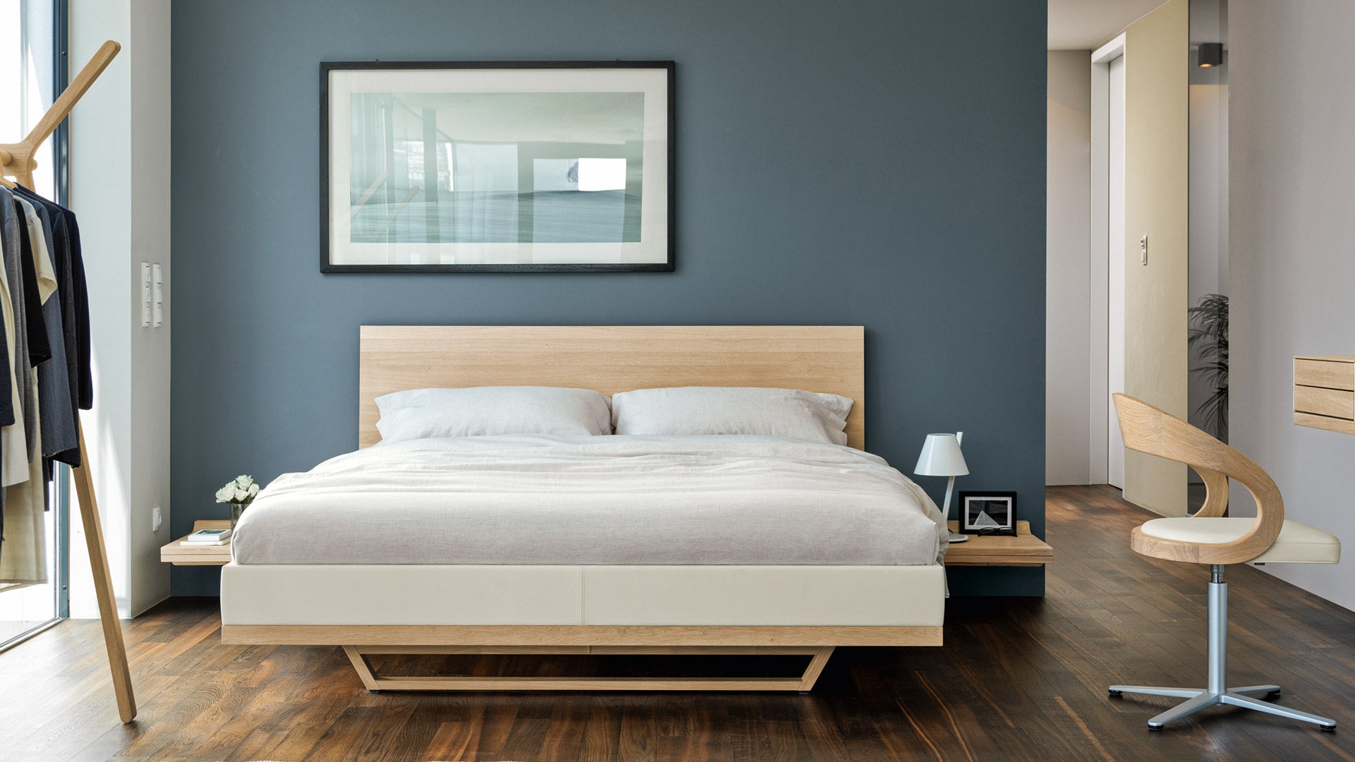 Table lamp LA PETITE white