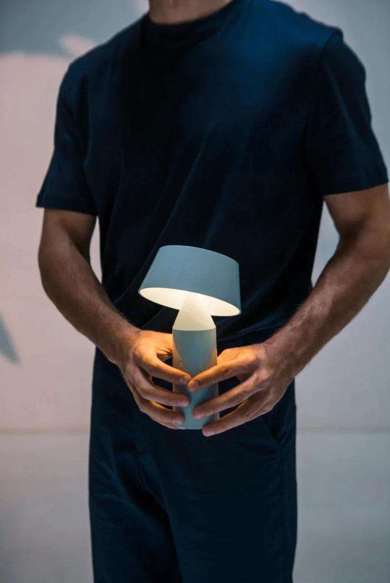 Lampa akumulatorowa BICOCA kremowy Marset    Eye on Design