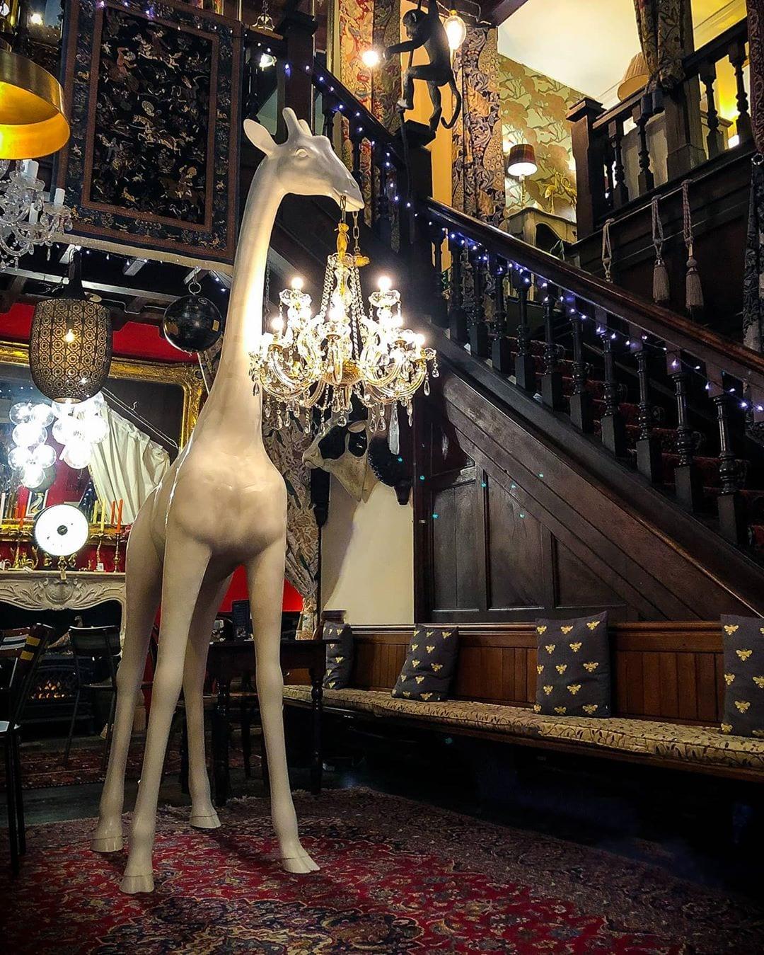 Lampa GIRAFFE IN LOVE M czarna Qeeboo    Eye on Design