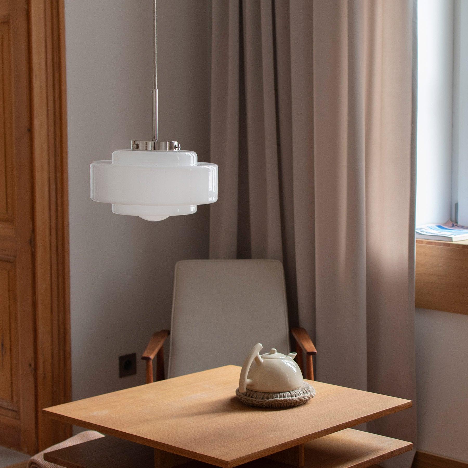 Lampa wisząca MÉMOIRE mosiężny Embassy Interiors    Eye on Design