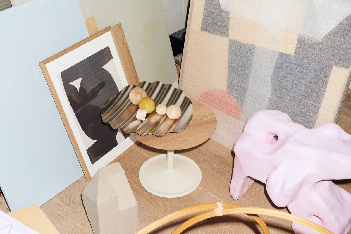Zijtafel SOFT eikenhout met lichtgrijze basis