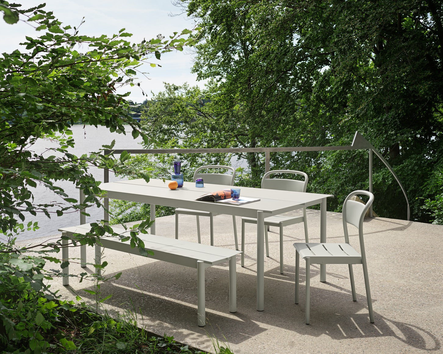 LINEAR Outdoor Chair Gray Steel