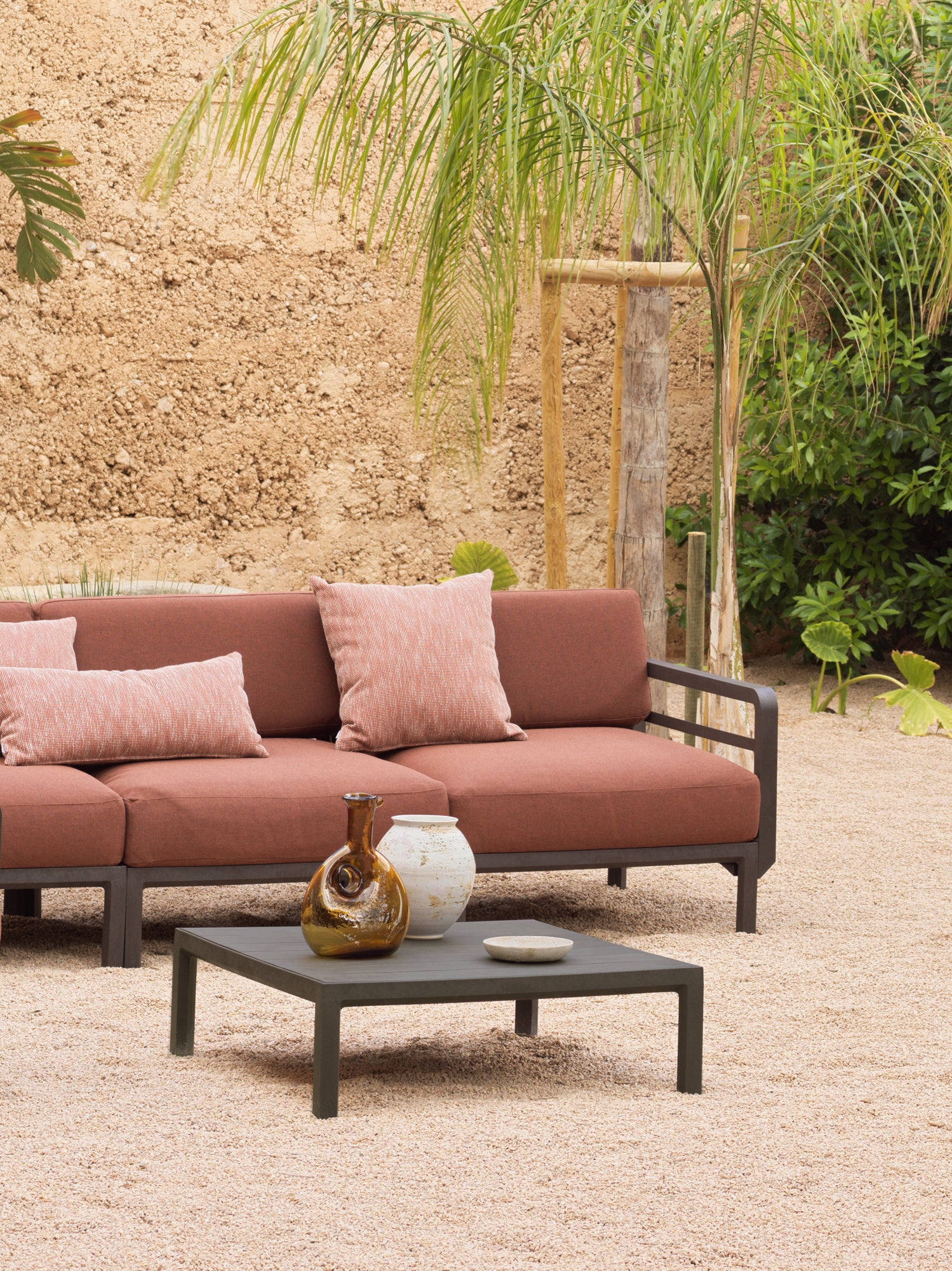 Modularer Außen-Ecksofa MAXIMO 5 Zimt mit braunem Gestell