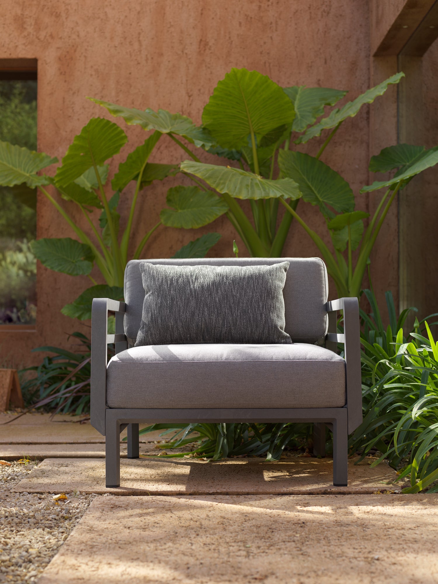 MAXIMO 5 Modular Outdoor Corner Sofa in Thyme Green with Graphite Base