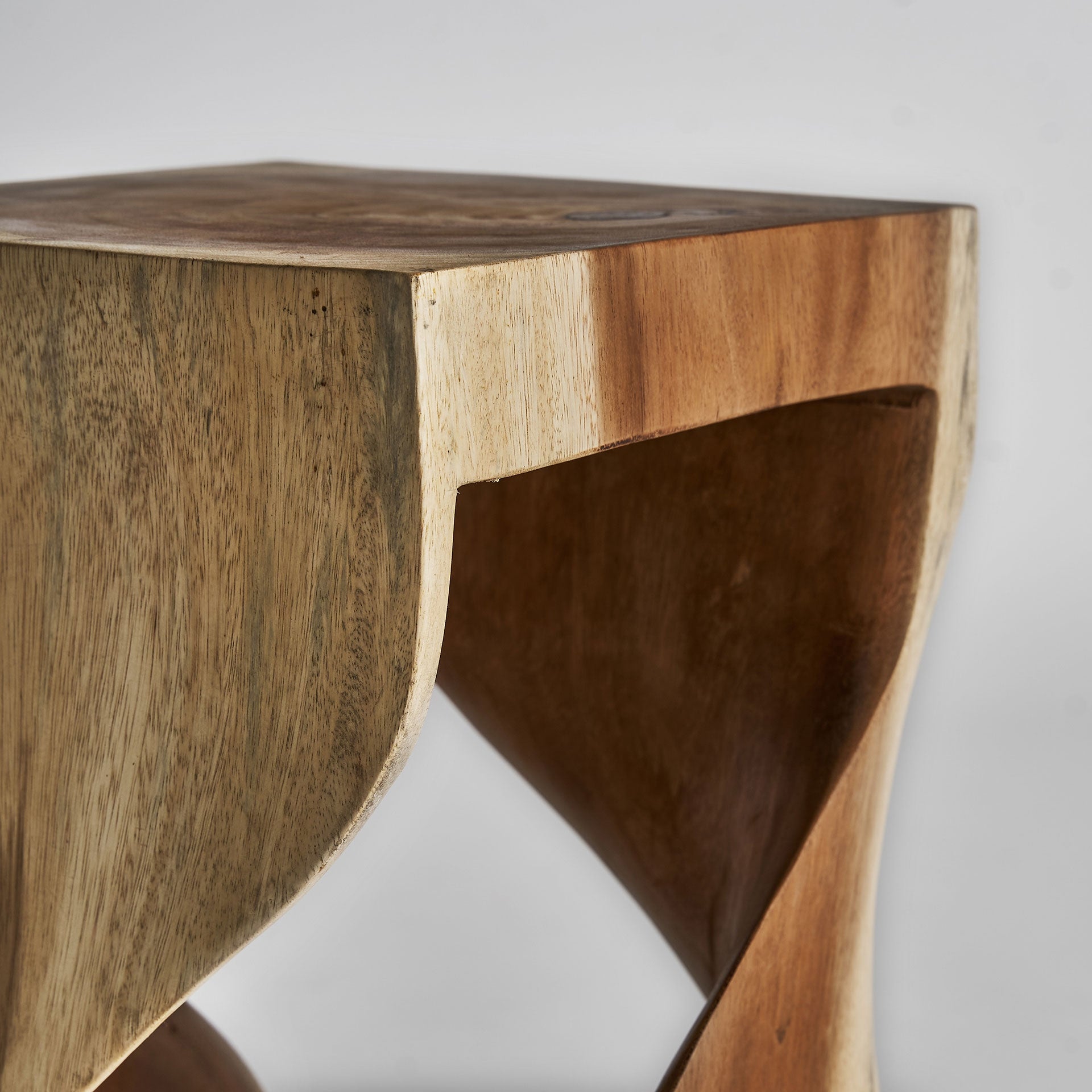 MAUN Side Table Acacia Wood