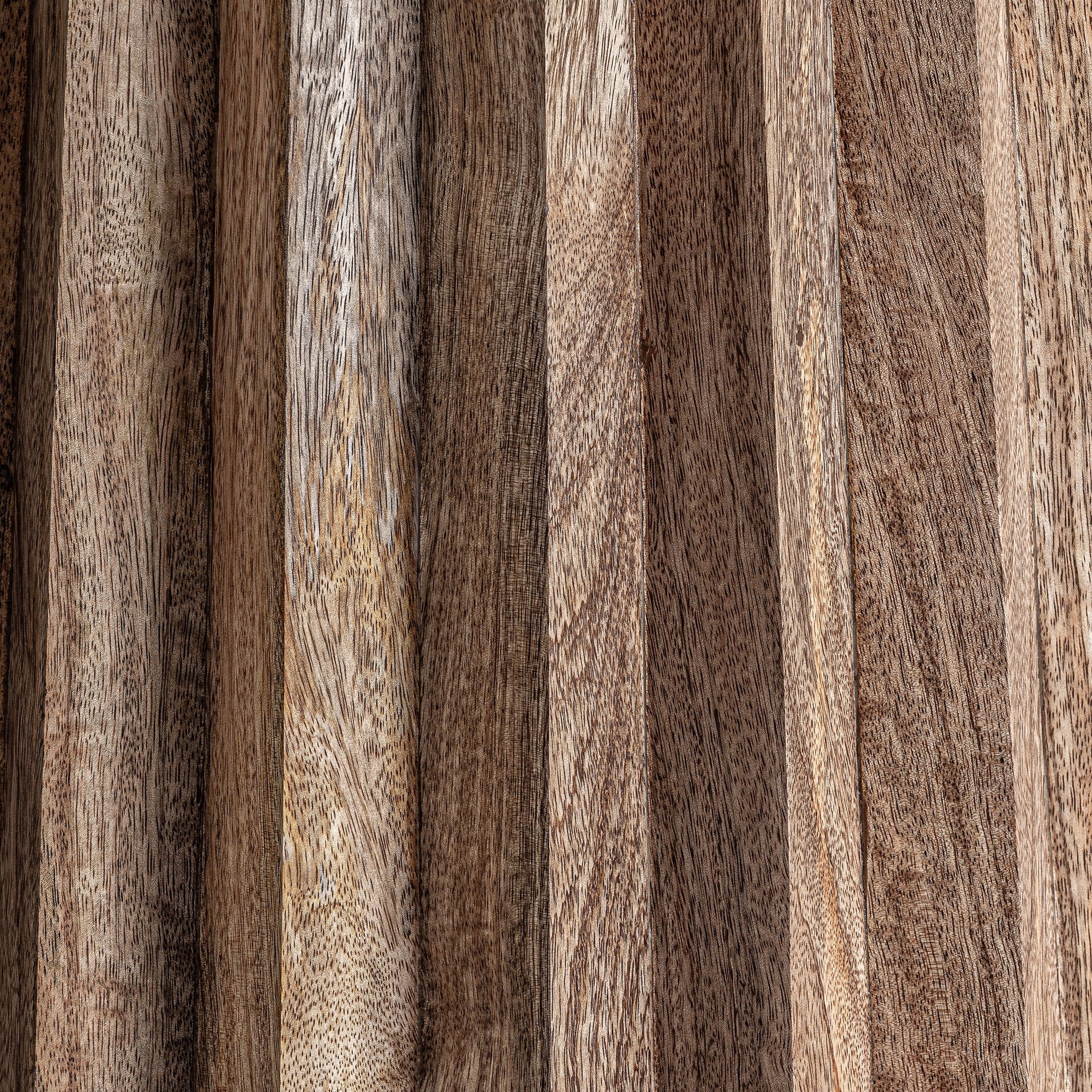 Ronde tafel PLISSÉ van mango-hout met een marmeren blad