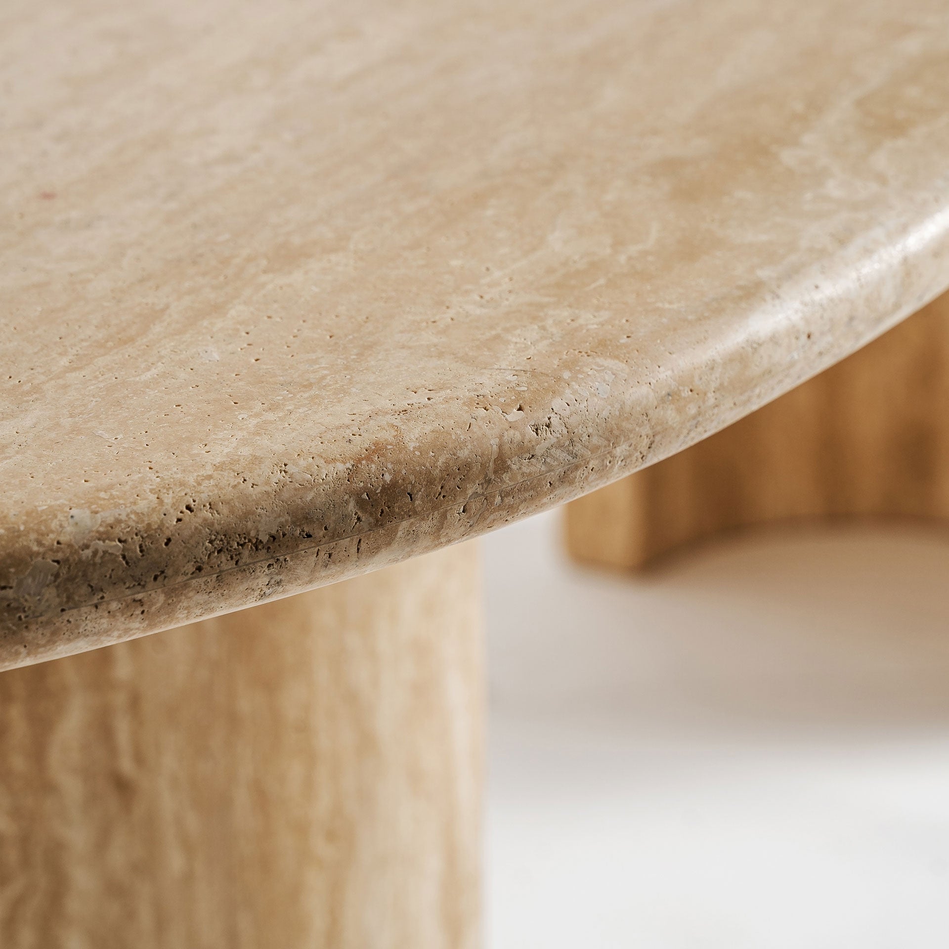 Ovale tafel THIENNES beige travertin