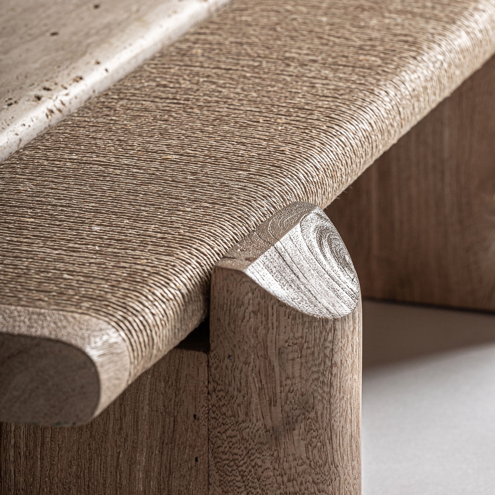 Kaffeetisch JACQUARD aus Mangoholz mit Marmor
