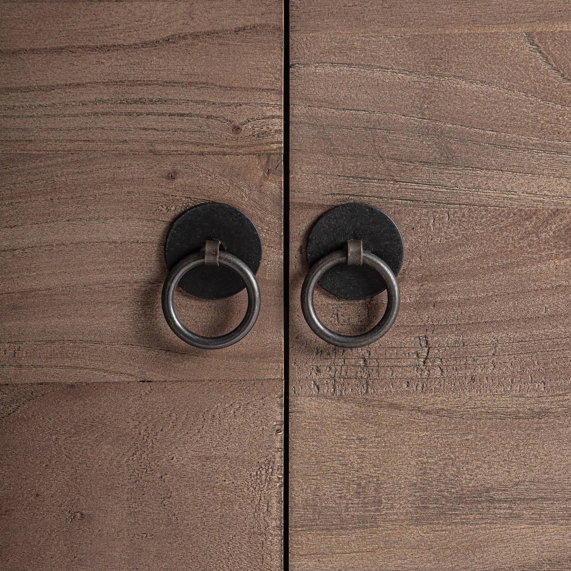 UNTZA TV-meubel van gerecycled grenenhout