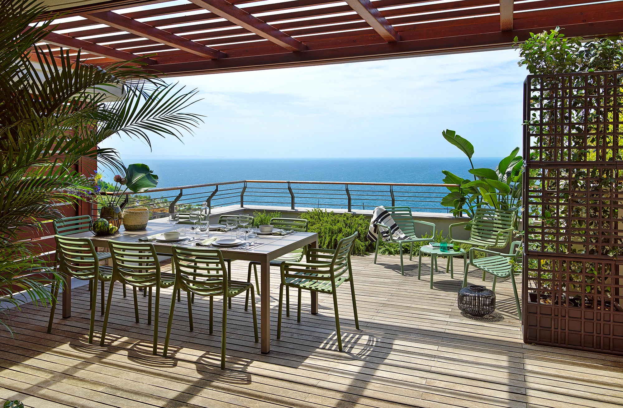 Außenstuhl mit Armlehnen DOGA birnenförmig