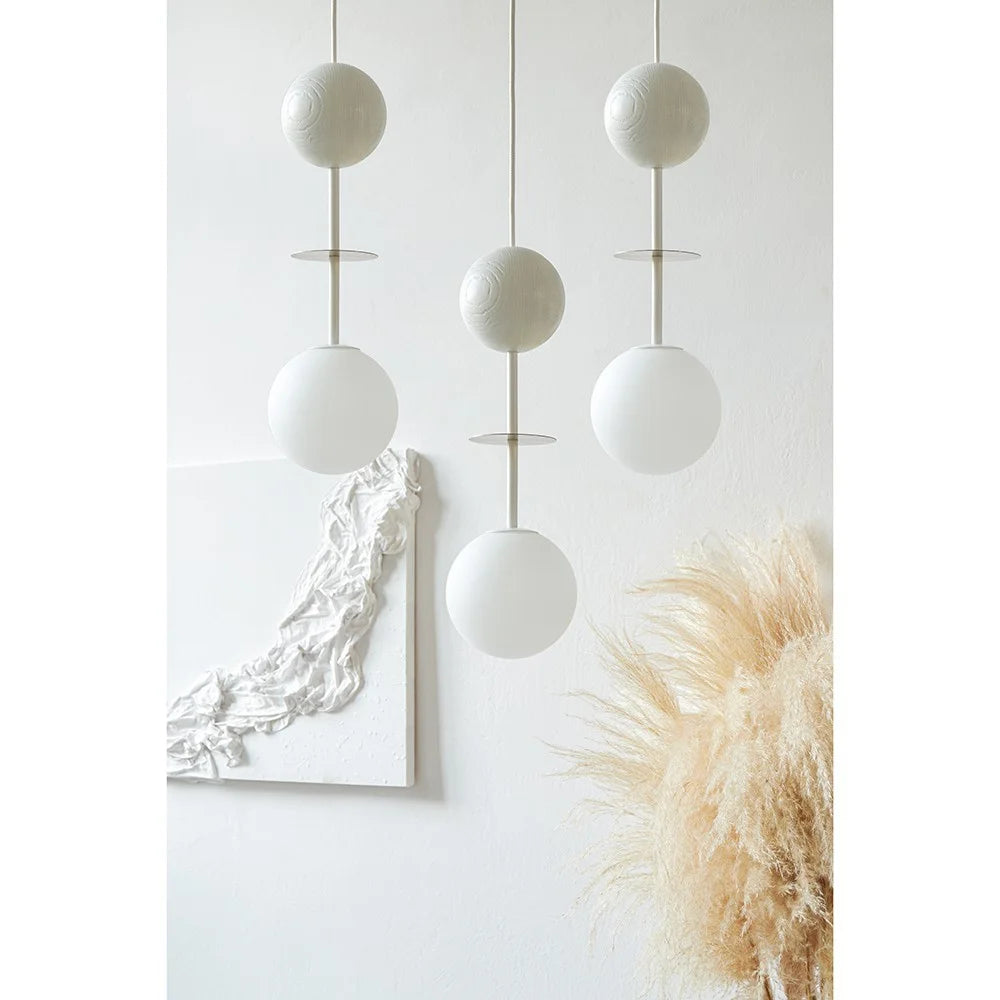 OIO white ceiling lamp