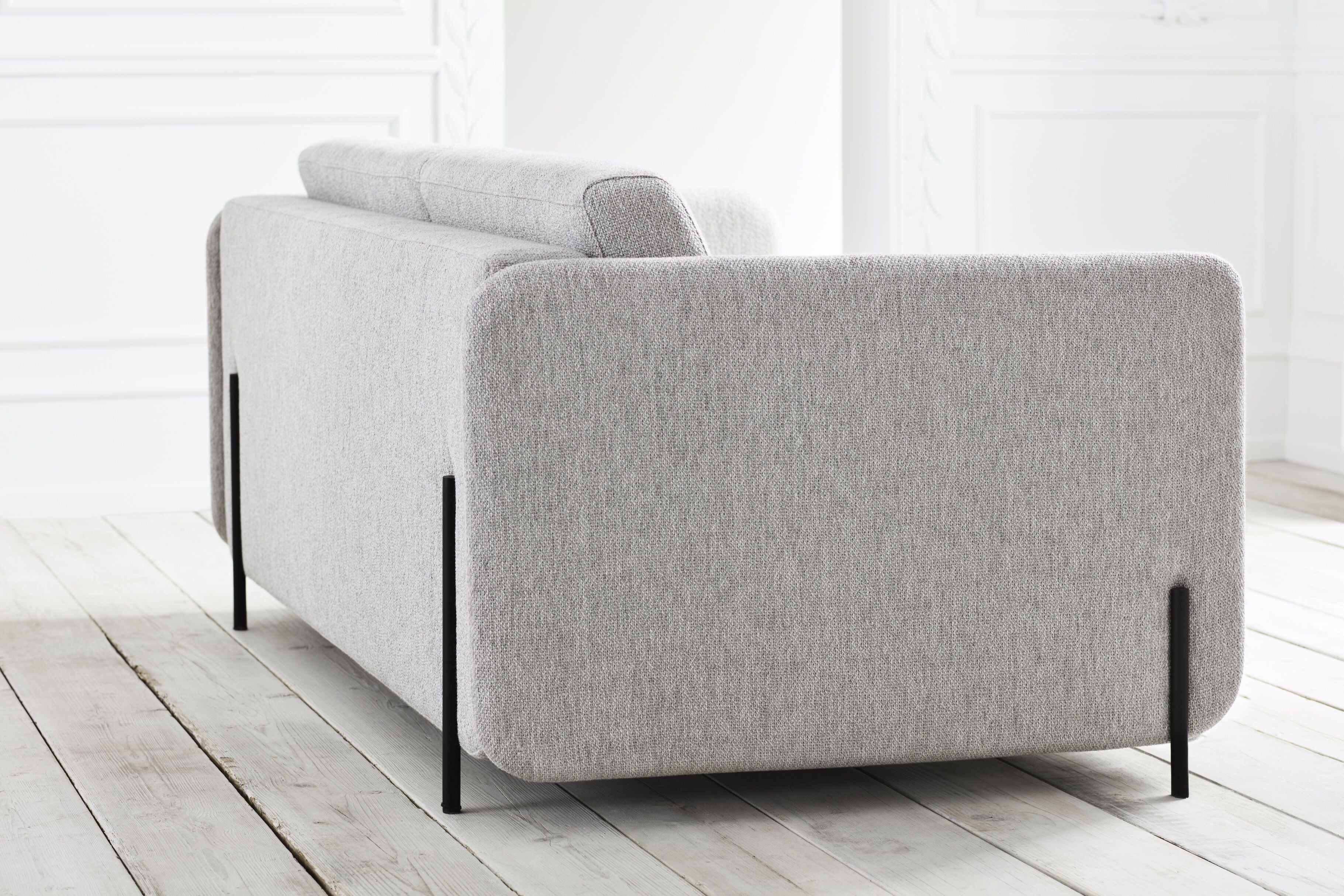 Sofa met een 2,5-zitplaats PIRA met stalen basis