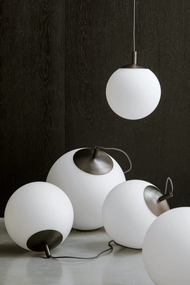 Plafondlamp ALUR 2 melkglas met titanium afwerking