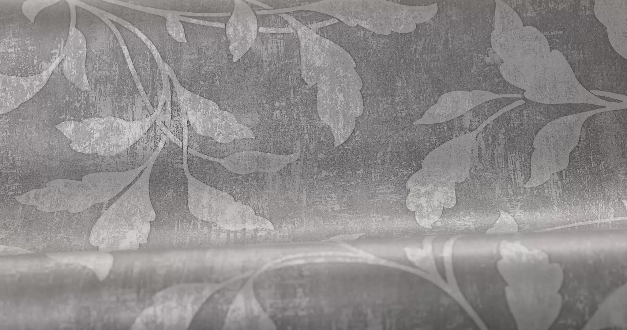 Vliesbehang van papier met een plantaardig patroon ROSEWOOD NIGHT grijs