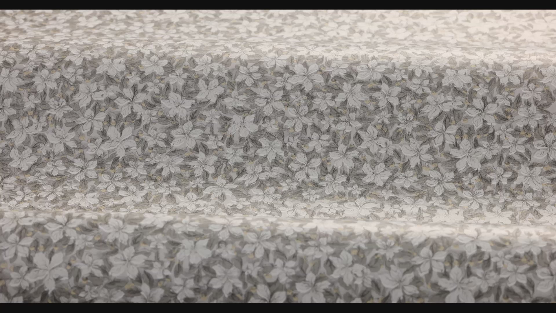 SKOGSBLOMST Brown and White Floral Pattern Wallpaper