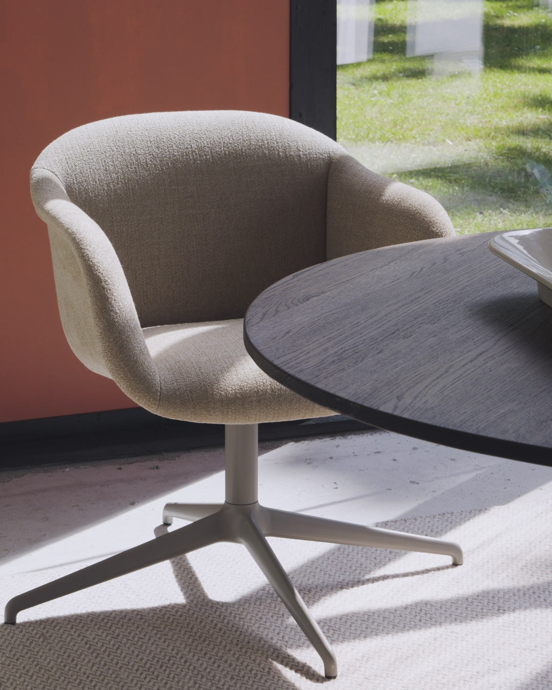 FIBER SOFT draaistoel met armleuningen, gepersonaliseerd