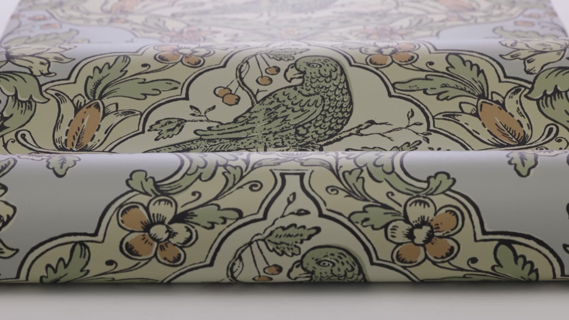 Vlies-Tapete mit pflanzlichem Muster SKENNINGE blau mit grün