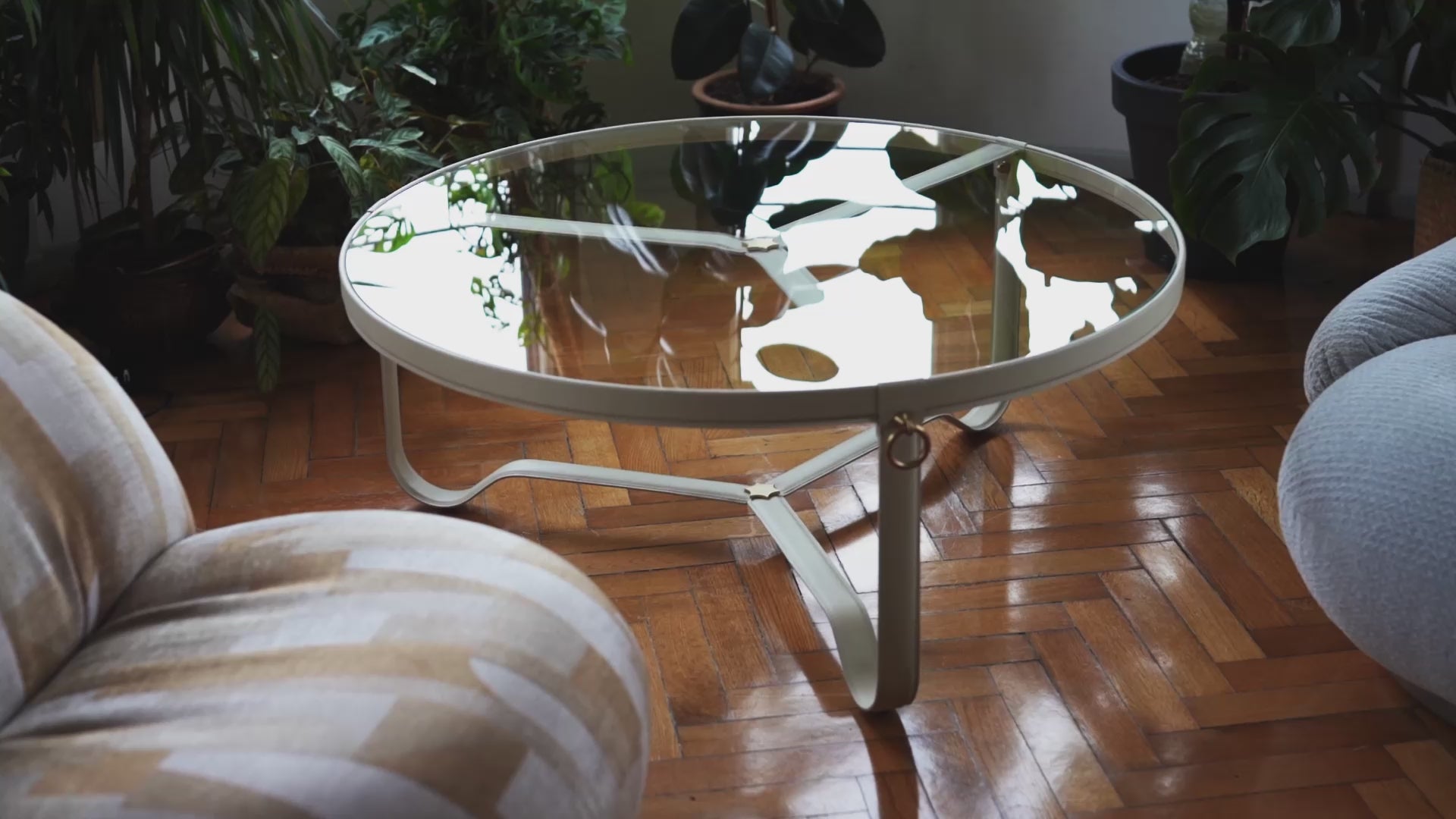 ADNET coffee table glass and cream leather