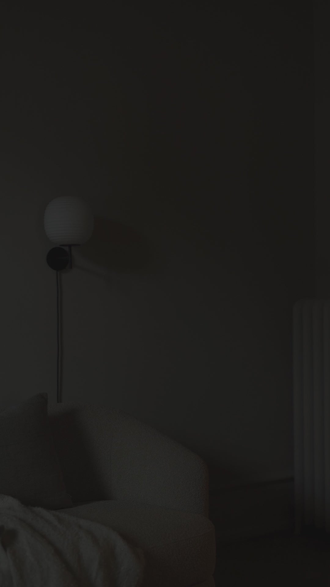 Wandlamp LANTERN wit met zwarte voet