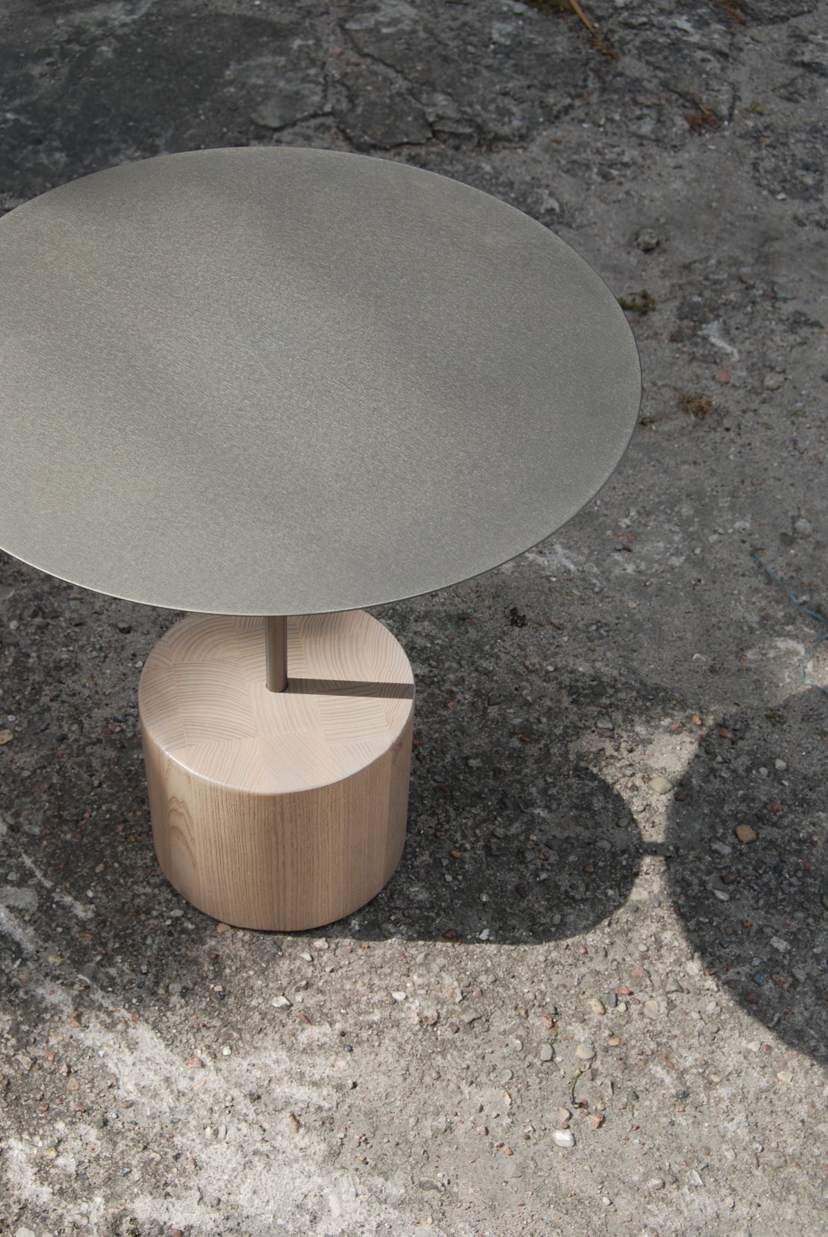 FIB salontafel van hout en staal
