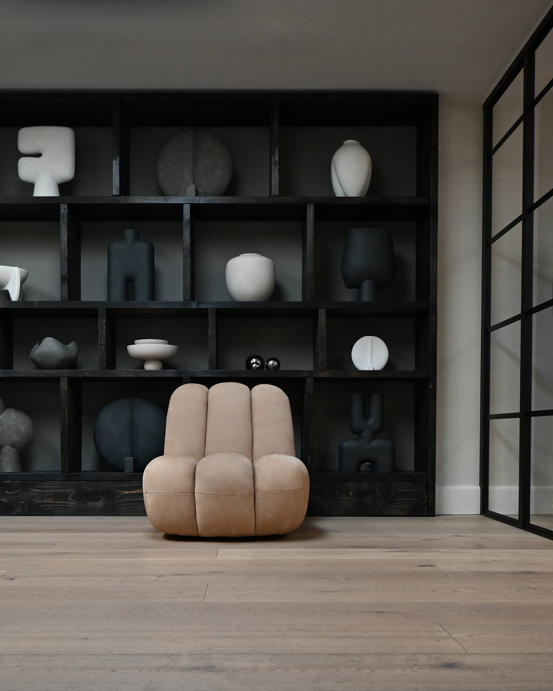 TOE Sessel beige Nubukleder