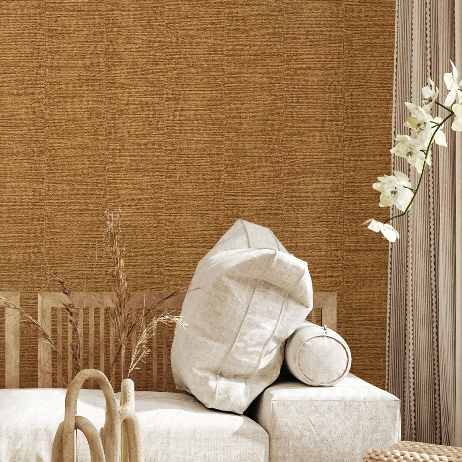 Strukturierte metallische Tapete in Streifen SCANDIUM - NOIR/DORE gold mit schwarz