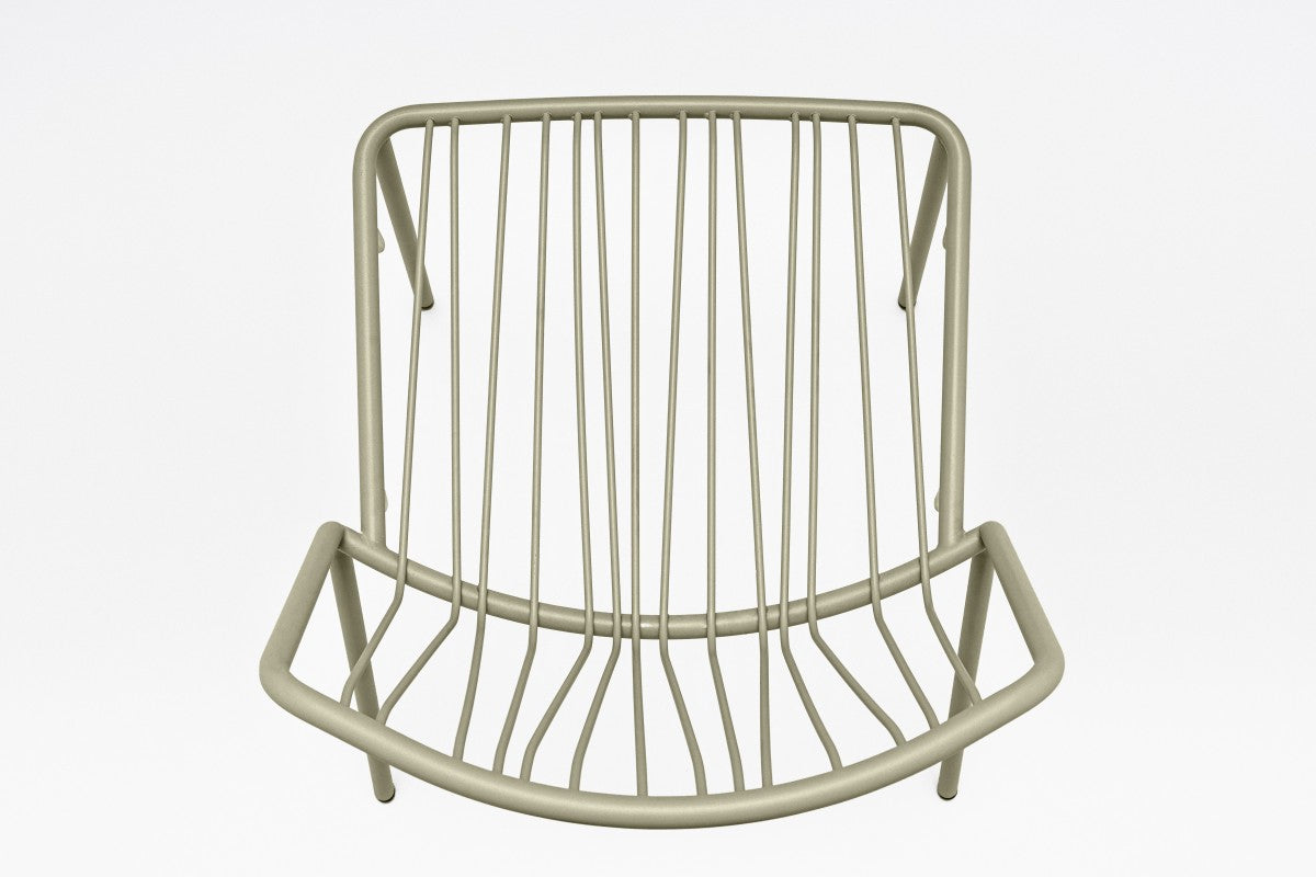 Ein Satz Bris -Stühle verzinkt Stahl