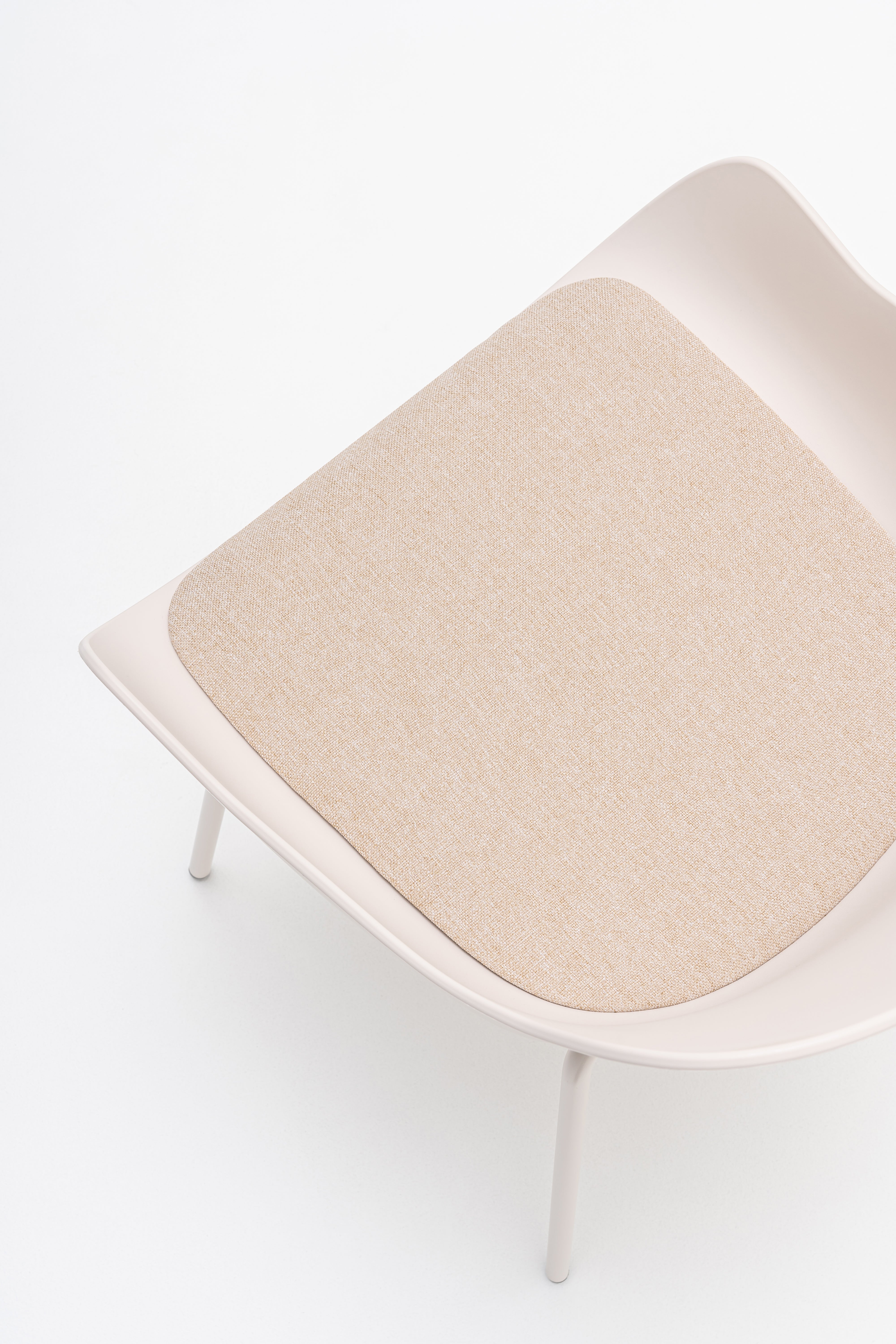 Baltic remix chair metal base